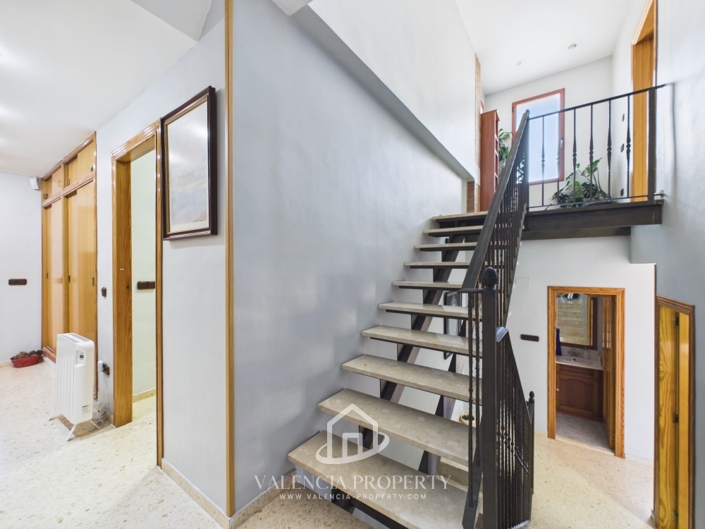 Property 2503 - Image 26